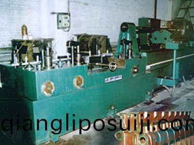 柴(chai)油機(jī)(ji)缸體(ti)凸(tu)輪軸孔(kong)精(jing)鉸(jiao)組郃機(jī)(ji)牀